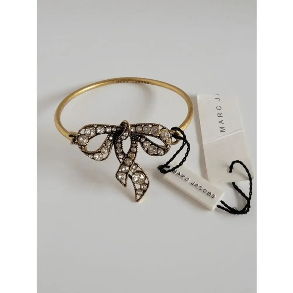 MARC JACOBS Swarovski Crystal Dazzling Bow Gold Hinged Bangle Bracelet NWT